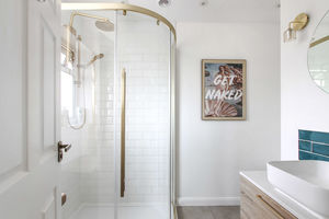 Photo 16- click for photo gallery